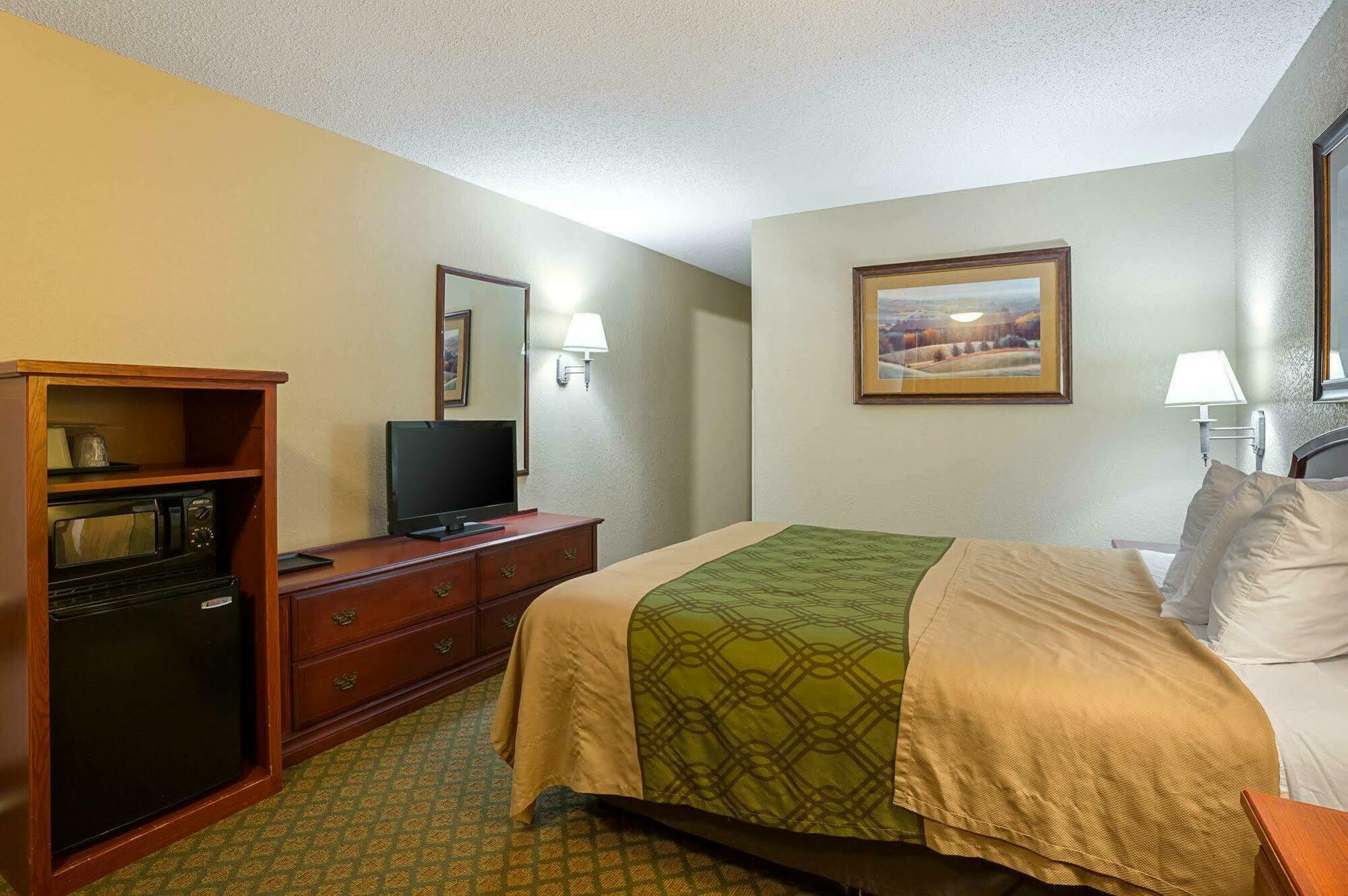 Rodeway Inn & Suites Карни Экстерьер фото